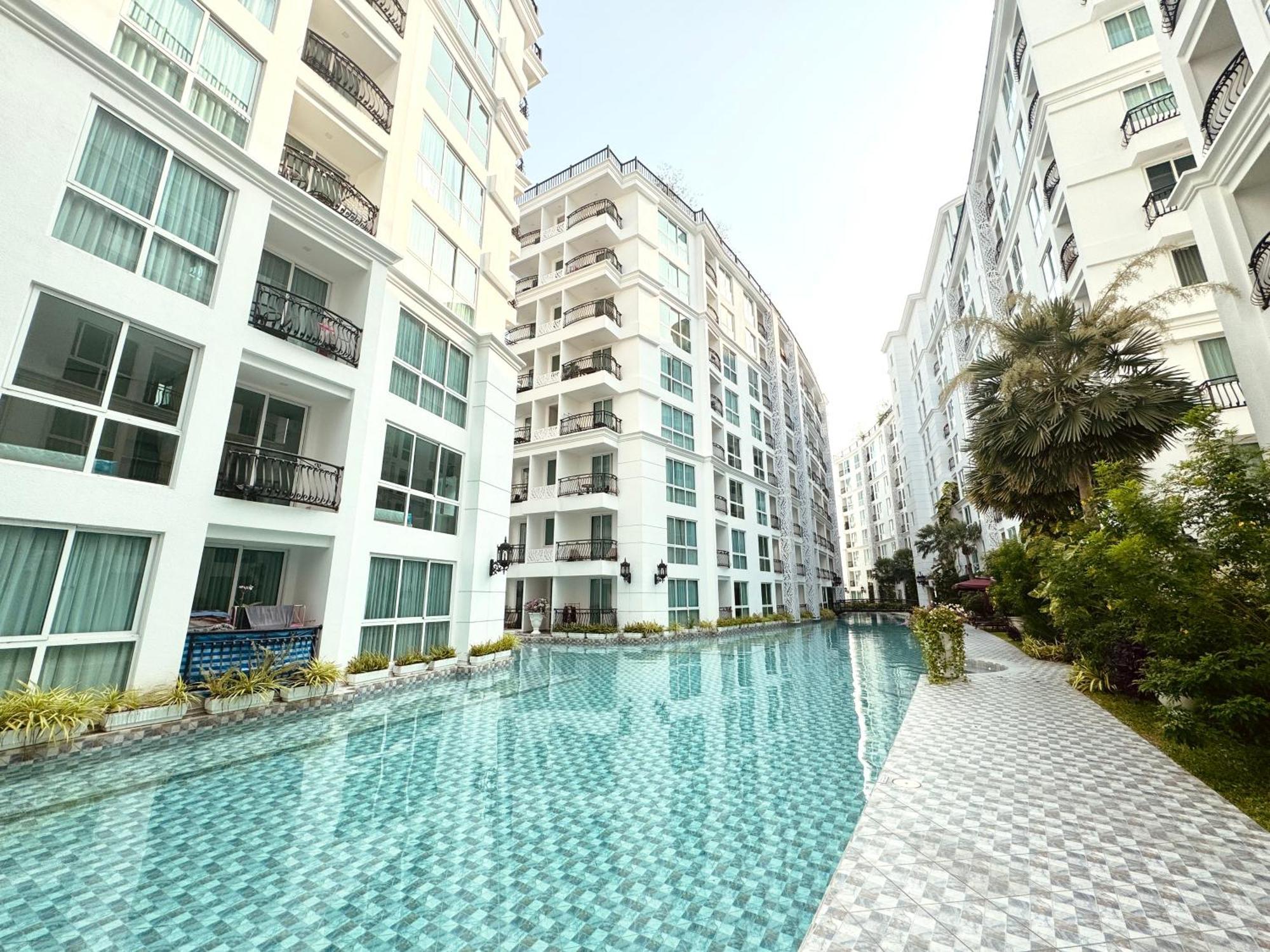 City Garden Olympus Condo & Yahaha Патая Екстериор снимка